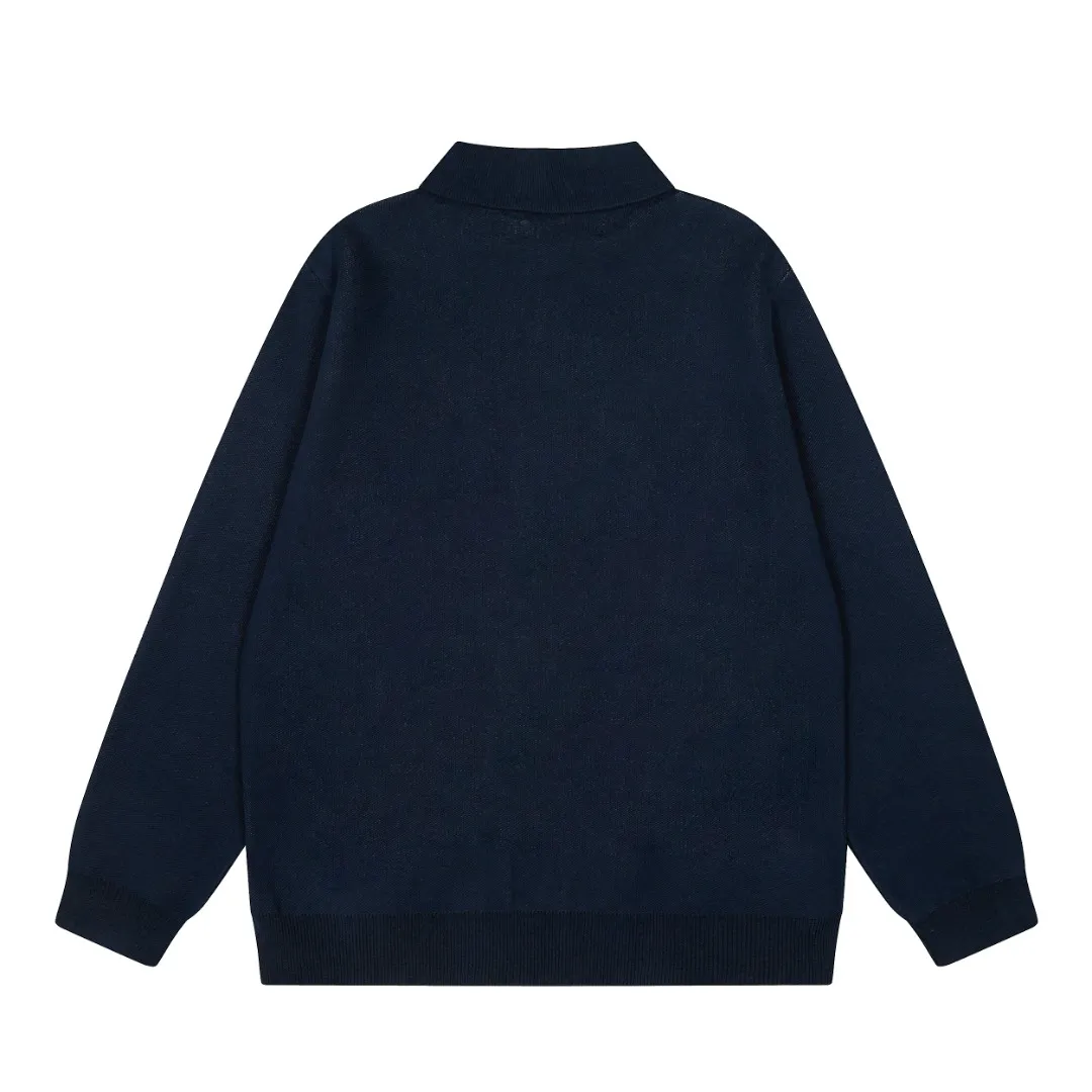 P250 Top quality" Style number: DS164# (not off the shelves all year round) [Ralph Lauren autumn and winter Malaysia embroidered logo knitted POLO lapel sweater] ✅Ralph Lauren Ralph Lauren classic basic lapel POLO same style knitted autumn and winter sweater for men and women ✅Main supplier platform live broadcast Wholesale entity Replenish when out of stock Not off the shelf ✅ZP quality 1:1 version Scan the code to enter the GF website Counter quality ✅Detailed quality is the only one in Guangzhou Imported quality cotton yarn, 750g weight, focusing on high-end, cost-effective, good quality, needless to say, ✅The version is restored to the original order, the maximum size can be worn up to 190 pounds, loose, comfortable and stress-free, ✅The upper body is simple and easy to match, a must-have for male gods. Good-looking clothes are never picky. A must-have in couples' wardrobes. Size: S-XL. Color: Milk white, gray, black and white, black and red, navy white label, navy red label